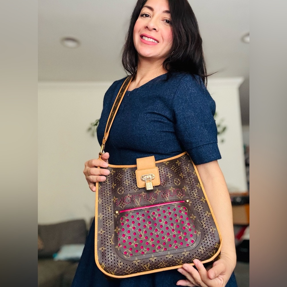 Louis Vuitton Limited Edition Perforated Musette Fuchsia Interior